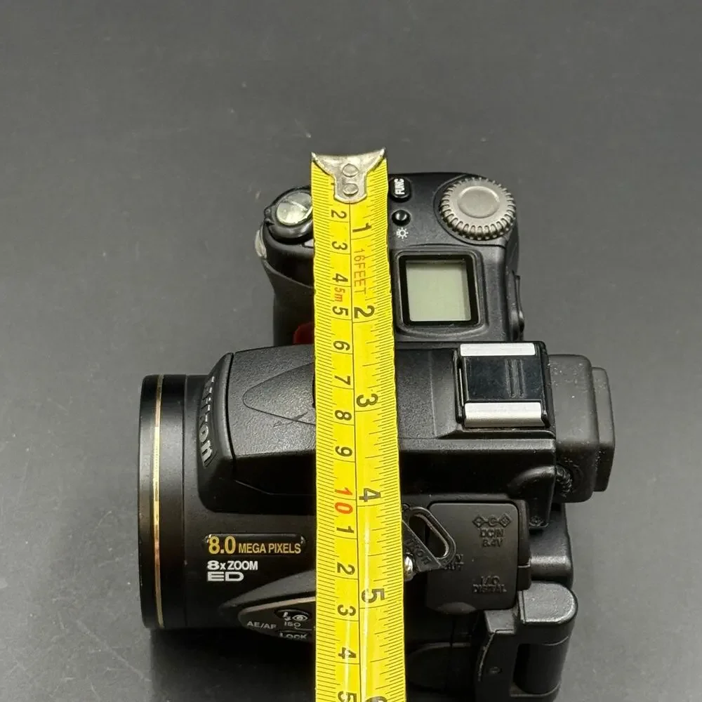 Nikon Coolpix 8700 Camera Untested As Is For Parts